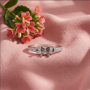 ฮ่องกงแหวนเพชรแท้18K สีทองขาวประดับเพชรแท้แหวนหมั้นแบบกึ่งภูเขาทำเองสำหรับผู้หญิงขายส่ง - Product Image 1