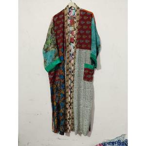 ชุดคลุมกิโมโนไหมอินเดียแท้ 100% สำหรับฤดูหนาว คอวี ปิดด้วยเชือกผูก ยาวเต็มตัว แขนยาว เนื้อผ้านุ่ม ระบายอากาศได้ดี อุ่นสบาย สไตล์วินเทจ - Product Image 5