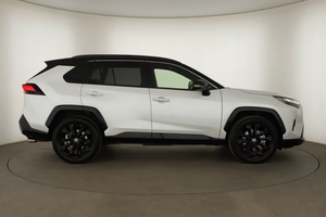 โตโยต้า RAV4 2024 – รถเอสยูวีไฮบริดที่เชื่อถือได้ ประหยัดน้ำมัน พร้อมเทคโนโลยีทันสมัย - Product Image 6