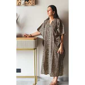 Robe Kaftan Turque Décontractée, Élégante et Confortable - Product Image 2