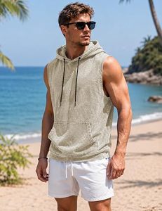 เสื้อกล้ามคอกลมสีฟ้าอ่อนพิมพ์ลาย MOMENTUM สำหรับผู้ชาย ผลิตจากโพลีเอสเตอร์ 100% ระบายอากาศได้ดี เป็นมิตรต่อสิ่งแวดล้อม ย้อมสีแบบ Garment Dyed ทรงสปอร์ต ผ้าถัก - Product Image 3