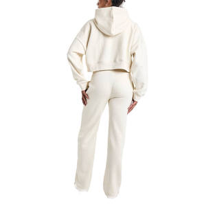 Ensemble de survêtement pour femme avec sweat à capuche court zippé et pantalon de survêtement à jambe droite en molleton de coton, tenue athleisure deux pièces, OEM Marque Privée - Product Image 4
