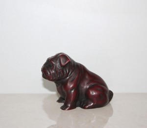 Ensemble de figurines de bouledogues en résine en gros |   Statue réaliste de bouledogue français et de pug pour la décoration du tableau de bord de la voiture et du bureau |   Animal de collection - Product Image 2