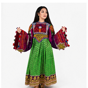 Lehenga Choli Tradicional India Verde Bordada de Algodón, Vestido Étnico de Boda para Mujer, Corte Holgado y Largo hasta el Suelo - Product Image 2