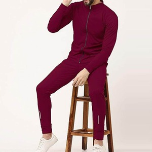Ensemble de survêtement personnalisé en coton et polyester pour hommes, idéal pour le fitness, la course à pied et le sport – Fabricant - Product Image 5