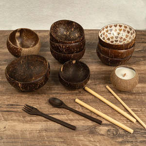 Vaisselle en coquille de noix de coco tropicale en gros |   Coffret cadeau durable pour les marques soucieuses de l'environnement - Product Image 1
