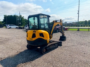 Excavadora Compacta de 1.2 Toneladas con Cucharón de Excavación de 0.12m³ para Proyectos de Construcción con Acceso Limitado - Product Image 3