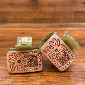 Accesorios para el cabello de niña de tamaño cuadrado pequeño OEM al por mayor, pinza de pelo de cuero grabada a mano, diseño acético para uso diario - Product Image 5