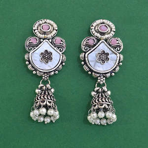 Pendientes Clásicos Elegantes Oxidados de Alta Demanda con Baño Oxidado 811316 - Product Image 5