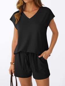 Conjunto de Verano para Mujer, Diseño Atractivo con Cintura Negra, Dos Piezas, Shorts, Top con Cuello en V, Cintura Alta Elástica - Product Image 5