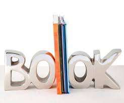 Porte-livres de table en aluminium plaqué or de luxe, personnalisable pour la décoration de la maison ou du bureau, poli à la main - Product Image 4