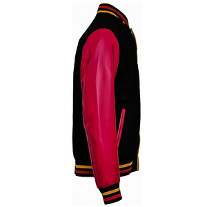 Blouson universitaire décontracté pour homme 2026 en cuir PU color block avec col rabattable, coupe droite, style automne – Disponible à la vente - Product Image 4