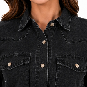 Chemise en jean noir délavé pour femme – Qualité supérieure, élégante, confortable, durable, classique, moderne et polyvalente – Tissu en jean noir délavé - Product Image 6
