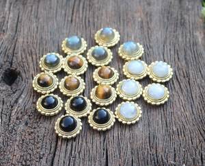 Connecteur de Breloque Cabochon Ovale Naturel en Laiton Massif Plaqué Or 8mm – Composants de Bijoux - Product Image 1