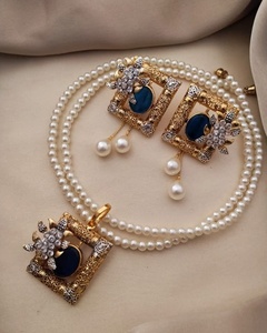 Juego de Collar y Aretes de Latón Kundan de 3 Piezas, Diseño Personalizado de Alta Calidad, Conjuntos de Joyería Tradicional de Moda para Mujer - Product Image 2