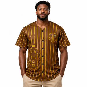 Camiseta de Béisbol IOTA Marrón Dorado para Hombre, Manga Corta, Cierre de Botones, Letras Griegas, Camisa Deportiva de Fraternidad, Hermandad, Campus Atlético - Product Image 1