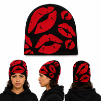Bonnet d'hiver noir en tricot jacquard imprimé, motif lèvres rouges, accents en strass, doux, extensible, style Y2K, unisexe, qualité supérieure
