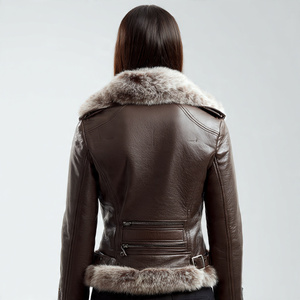 แจ็คเก็ตหนังคุณภาพพรีเมียม ดีไซน์หรูหราและเท่ห์สำหรับผู้หญิง - Product Image 2