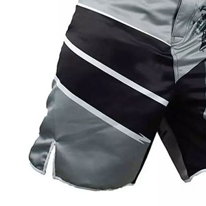 Pantalones Cortos de MMA con Tecnología de Tejido Avanzada y el Mejor Diseño para Ropa Deportiva Moderna, con Inserciones de Malla Transpirable para Circulación de Aire - Product Image 5