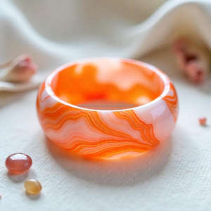 Brazalete de Resina Vibrante Hecho a Mano para Mujer, Diseño 3D, Colores Tropicales de Atardecer, Estilo Ángel, Pulido, Accesorios Elegantes Inspirados - Product Image 3