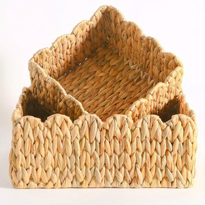 Organisateur de vêtements en jacinthe d'eau tressée à la main, panier de rangement moderne brodé, fait main au Vietnam, HNH Craft - Product Image 4