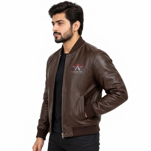 Veste en cuir tendance pour homme, fabriquée avec des matériaux durables et une construction confortable, offrant une tenue fiable, des détails propres et une finition lisse. - Product Image 6