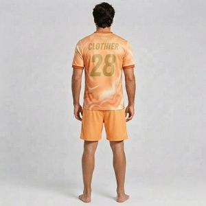 ชุดเสื้อแข่งแบบกำหนดเองที่มีผ้าที่ทนทาน กระชับสบายตัว และเทคโนโลยีการควบคุมความชื้นสำหรับฟุตบอล - Product Image 5