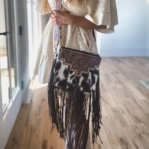 Sac bandoulière ajustable en cuir véritable 100% avec franges, style bohème, sculpté à la main, en fourrure de cheval, pour femme - Product Image 1