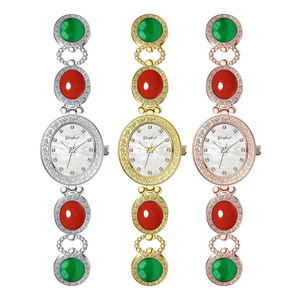 Montre-bracelet de luxe pour femmes, avec logo personnalisé Z555, sertie de diamants, bijoux de luxe pour femmes. - Product Image 4