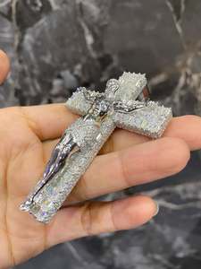 Pendentif Croix de Jésus en Argent Sterling 925 avec Charme Moissanite Micro-Serti Plaqué Rhodium Bijoux - Product Image 3