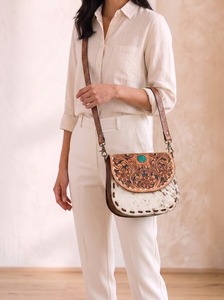 Bolso Bandolera de Cuero Vacuno con Diseño Floral Grabado a Mano, Estilo Western Bordado para Mujer - Product Image 5