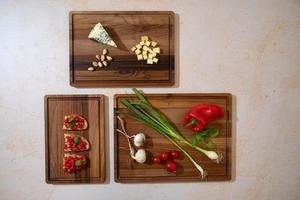 Planche à découper en bois d'acacia naturel, robuste, pour la cuisine, planche à découper artisanale, finition lisse, rectangulaire - Product Image 3