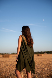 Tunique bohème sans manches avec dos en dentelle, robe tunique fluide d'été, taille unique, vêtements de festival faits à la main, style bohème - Product Image 3