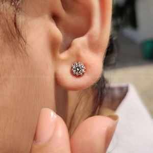 Pendientes de Diamantes Redondos de 1.00 TCW en Platino 950 y Oro Rosa, Joyería Fina para Mujer, Estilo Clásico Solitario para Boda o Regalo - Product Image 4