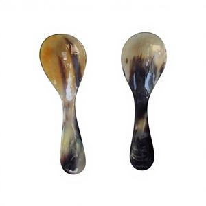 Cuchara para Servir Ensaladas de Cuerno de Buey Única con Mango Largo, Material Ecológico, Juego de Cubiertos Sostenibles para Fiestas - Product Image 3