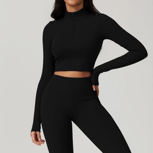 Custom Wholesale Seamless Women’s Quick-Dry Sleeveless Athletic Crop <b>Top</b> for Fitness & Workout - Product Image 4