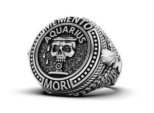 Bague gothique en argent sterling 925 oxydé noir avec crâne Memento Mori - Product Image 3
