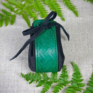 Bolsa Plegable de Cuero PU para Dados, Estuche de Almacenamiento para Juegos de Rol DND, Bandeja para Dados con Cordón y Botón, Portátil para Joyas, Monedas y Llaves - Product Image 6