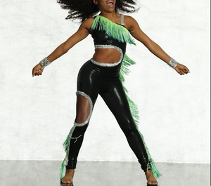 Uniformes de cheerleading pour femmes adultes en gros - Qualité supérieure, design personnalisé, logo, vêtements respirants à séchage rapide - Product Image 5