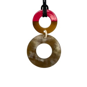 Boucles d'oreilles ovales DTJ DHP-789 pour femmes, en corne de buffle naturelle de haute qualité, équitable, plaquées laque, faites à la main, collection 2026 - Product Image 1