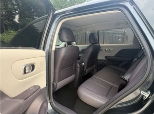 2025 Leap.motor B10 510 Enjoy EV 56.2กิโลวัตต์ชั่วโมง 160กิโลวัตต์ 800โวลต์ ชาร์จเร็ว หลังคาพาโนรามา 5 ที่นั่ง รถ SUV ไฟฟ้า - Product Image 6