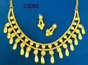 Nouveauté MOLL JEWELLERS : Parure florale plaquée or 24 carats style indien, avec zircon, pour femme, idéale pour fiançailles, mariage ou comme cadeau. - Product Image 2