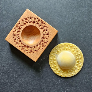 Wholesale Price Wooden <b>Cookie</b> Stamp Mold Holly Leaf Pattern Embossed Biscuit Press Handmade Baking <b>Tool</b> for Bakery Use Wholesale - Product Image 4