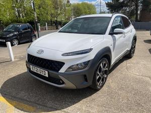 OFERTA JUSTA 2021 KONA 1.0 T-GDI MHEV PREMIUM EURO 6 5DR - Product Image 3