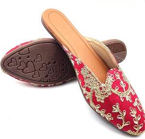 สินค้ามาใหม่ ขายดี รองเท้าจุตติสีพื้นแบบกำหนดเอง รองเท้าปัญจาบคุสซา แฟชั่นทันสมัย พิมพ์ลาย กันลื่น รองเท้าคุสซาแฟชั่นแบบแบน - Product Image 6