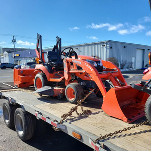 Tracteur compact Kubota B2301, moteur diesel puissant de 23 CV, 4 roues motrices, tracteur agricole, utilitaire de jardin, machine polyvalente, robuste, professionnel - Product Image 5