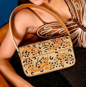 Bolso de Noche Premium con Cuentas y Diseño de Dibujos Animados Bordado, Bolso de Hombro de Moda para Mujer, Bolso Cruzado de Tendencia, Cartera de Mano - Product Image 3