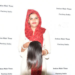 Extensions de cheveux naturels indiens de haute qualité pour femmes, lisses et brillants, couleur naturelle, soyeux, ondulés profonds, double trame, tissées à la machine - Product Image 6