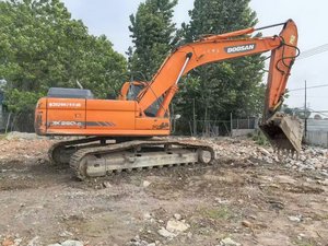 รถขุดตีนตะขาบ Doosan DX260LC-9C มือสอง พร้อมมอเตอร์ปั๊มและเกียร์ รุ่นปี <span class=keywords><strong>2020</strong></span> น้ำหนัก 26 ตัน ได้รับการรับรองมาตรฐาน <span class=keywords><strong>ISO</strong></span>/CE/EPA เครื่องจักรก่อสร้าง - Product Image 2