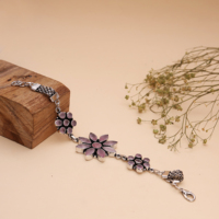 Gelang Bunga Etnik Berhias Manik-Manik Kuningan Lapis Perak Antik Langsung dari Pabrik, Batu Permata Rose Quartz Zirkon untuk Wanita, Hadiah Ulang Tahun